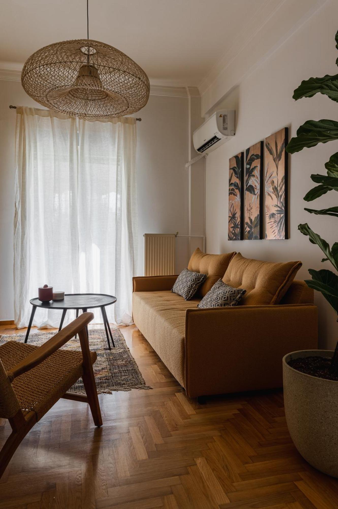 Athens' Gem: Fun, Sun & Your Koukaki Run! Экстерьер фото